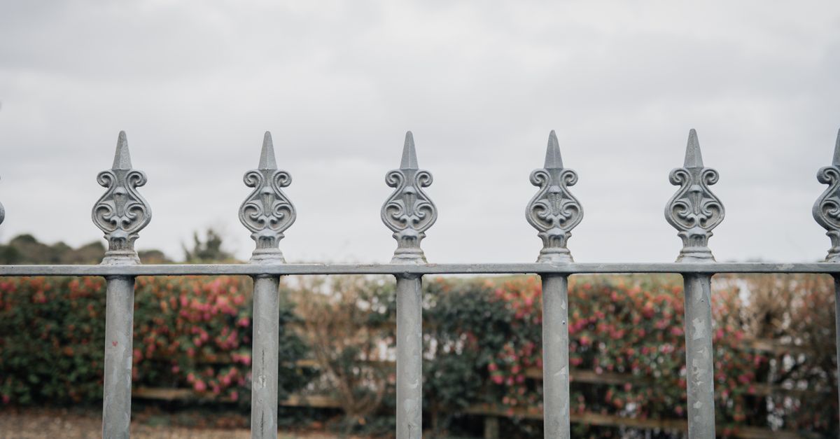 Boosting Aesthetic Appeal with Residential Fencing Choices