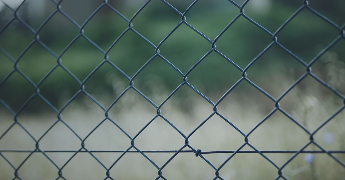 Effective Use of Timbers for Commercial Fencing Installations